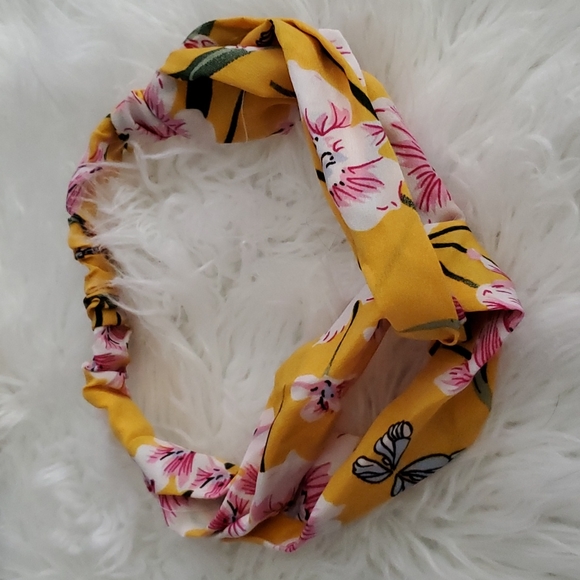 3/$15 Floral Stretchy Elastic Headbands - Picture 7 of 8